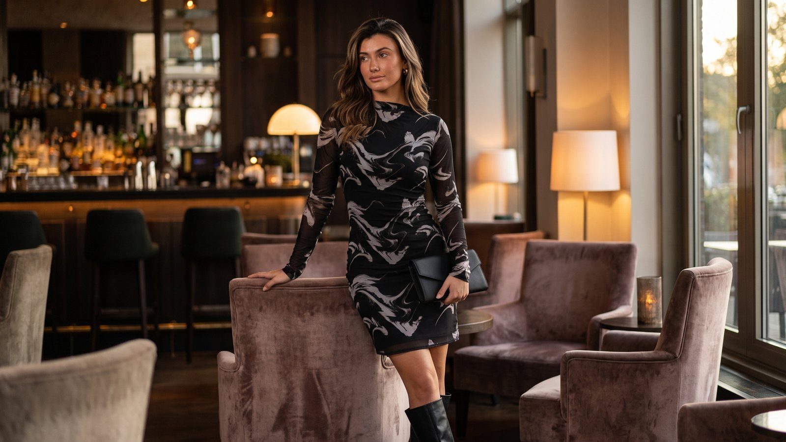 Cocktail jurk kiezen: lengte, kleur en materiaal voor een avond uit