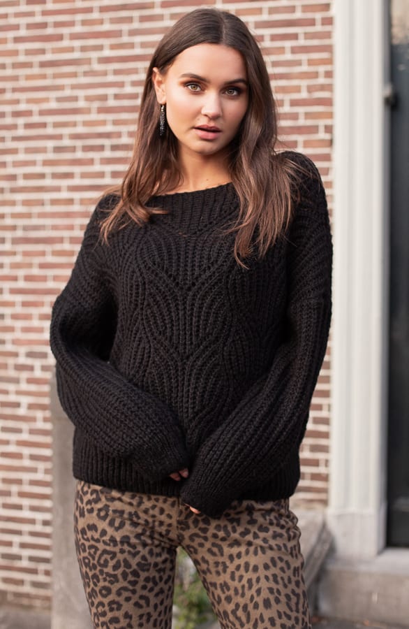 Yara Sweater Black – shoparchief — foto 4