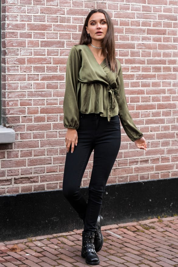 Blaire Satin Blouse Army – shoparchief — foto 3