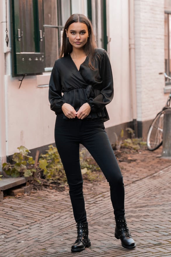 Blaire Satin Blouse Black – shoparchief — foto 5
