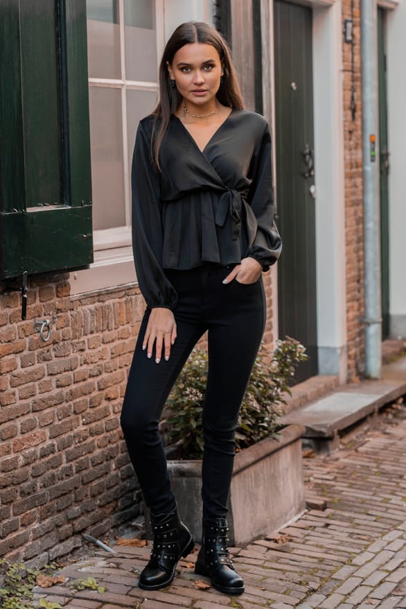 Blaire Satin Blouse Black – shoparchief — foto 4