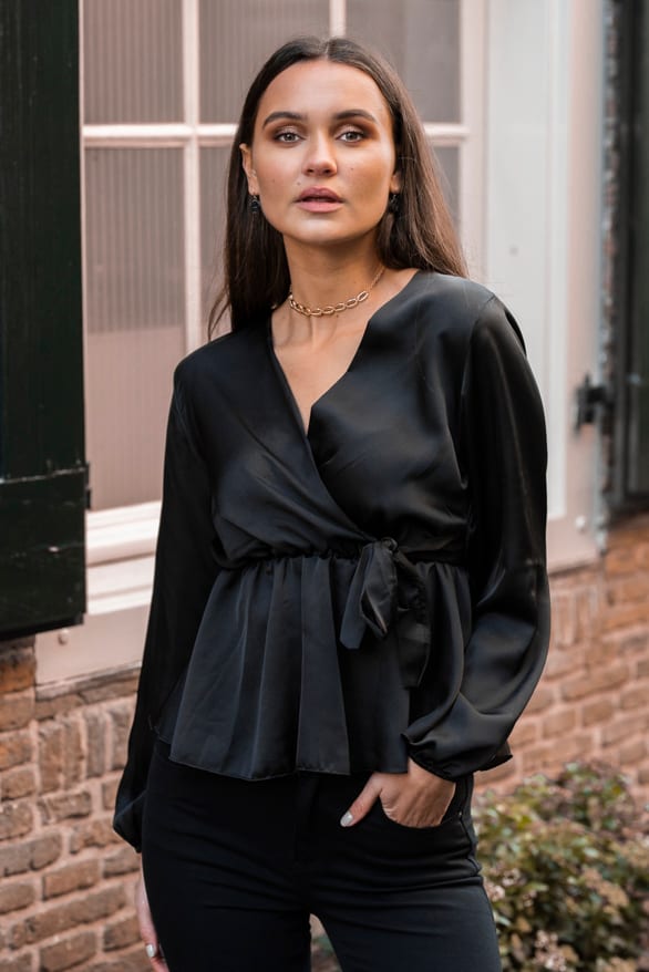Blaire Satin Blouse Black – shoparchief — foto 2