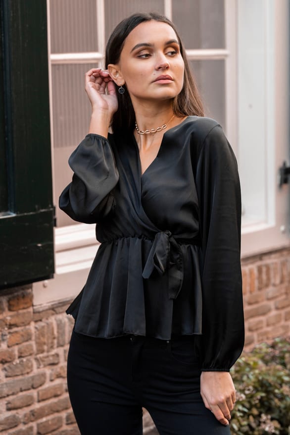 Blaire Satin Blouse Black – shoparchief — foto 3