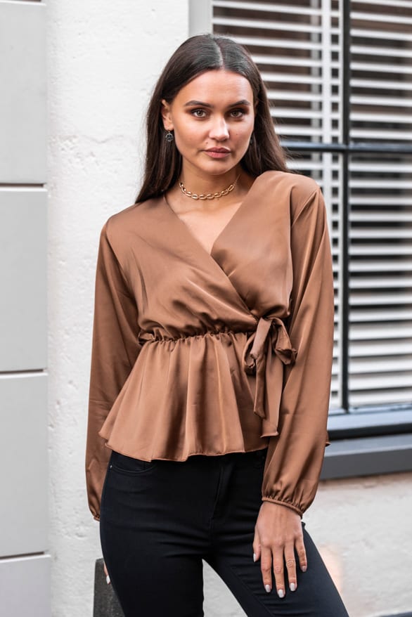 Blaire Satin Blouse Camel – shoparchief — foto 2