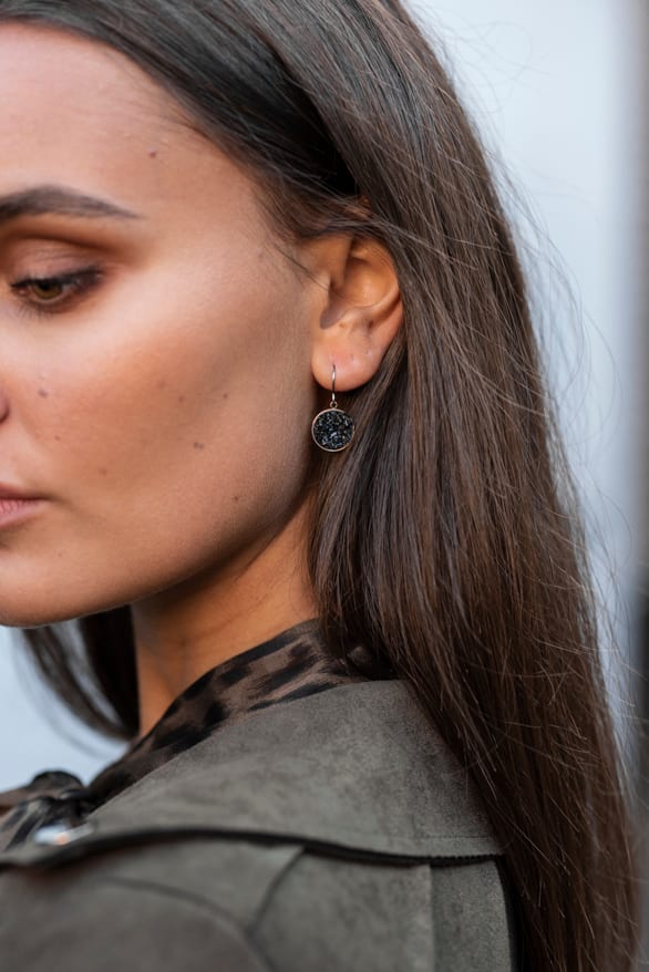 Jayda Crystal Oorbellen Zwart – shoparchief — foto 2