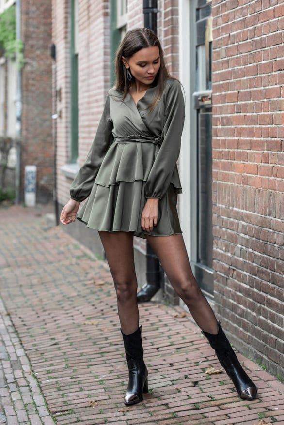 Olivia Satijnen Jurk Legergroen – shoparchief — foto 2