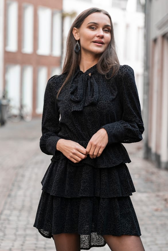 Lola Velvet Stippen Jurk Zwart – shoparchief — foto 2