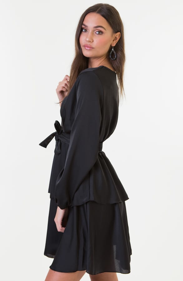 Olivia Satijnen Jurk Zwart – shoparchief — foto 3