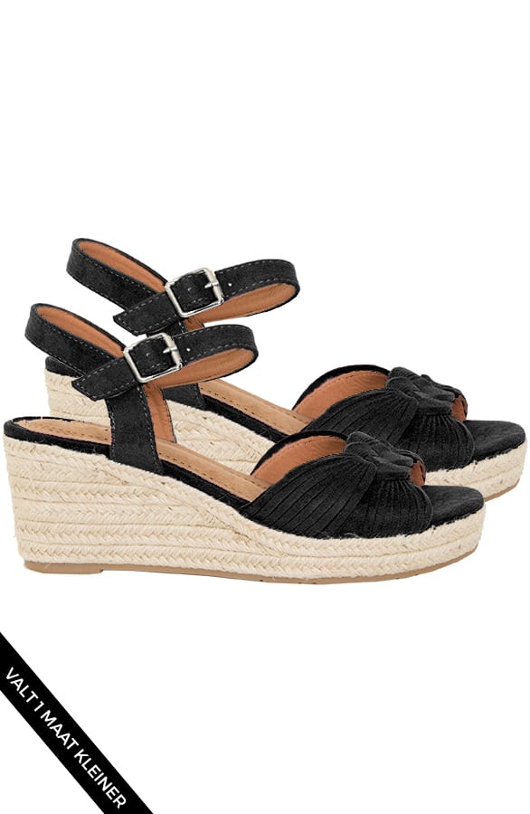 Sleehakken Yasmin Zwart – shoparchief