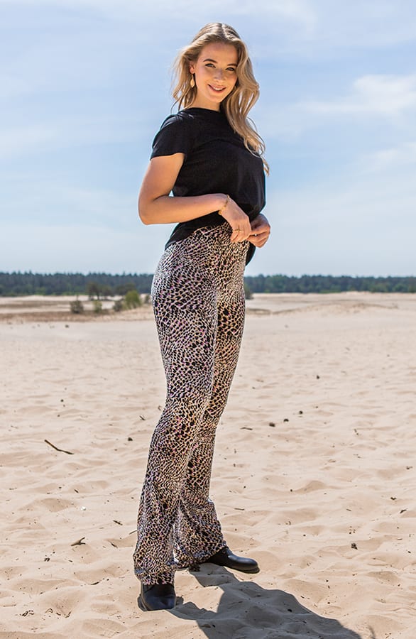 Janine Flared Broek Panter Zwart – shoparchief — foto 4