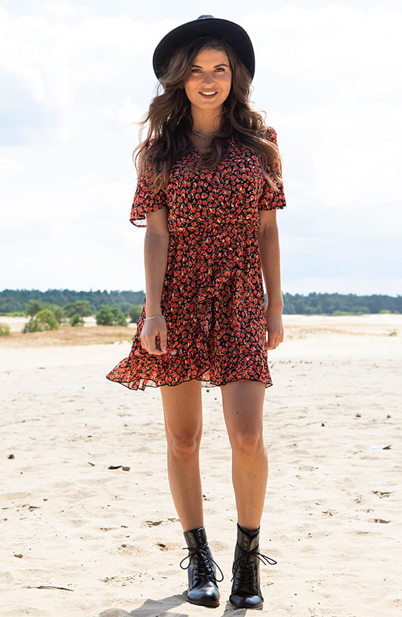 Rozen Jurk Fay Rood – shoparchief — foto 4