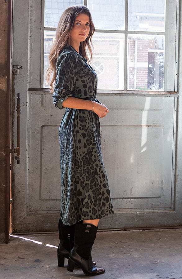 Panterprint Midi Jurk Genevieve Legergroen – shoparchief — foto 2