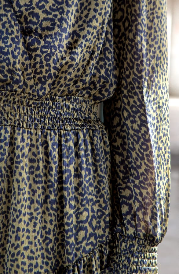 Zijden Jurk Panterprint Alexa Army – shoparchief — foto 4