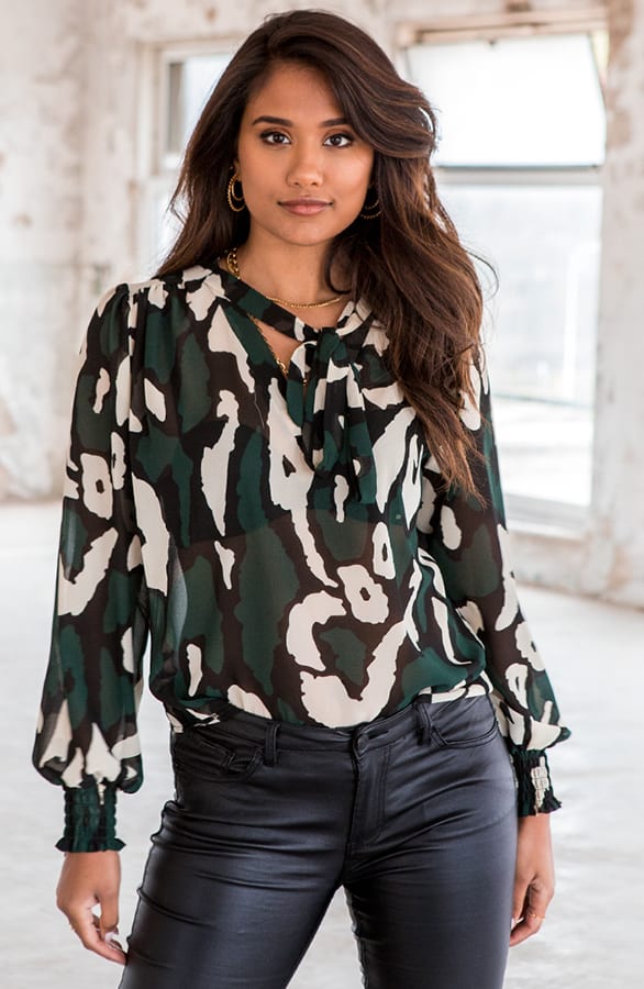 Legerprint Blouse Yvet Smaragd – shoparchief