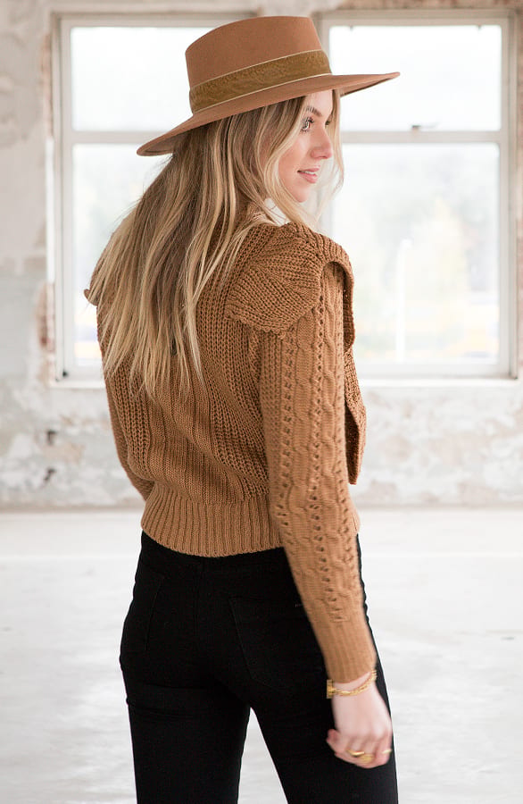 Ruches Trui Gehaakt Jolie Camel – shoparchief — foto 3
