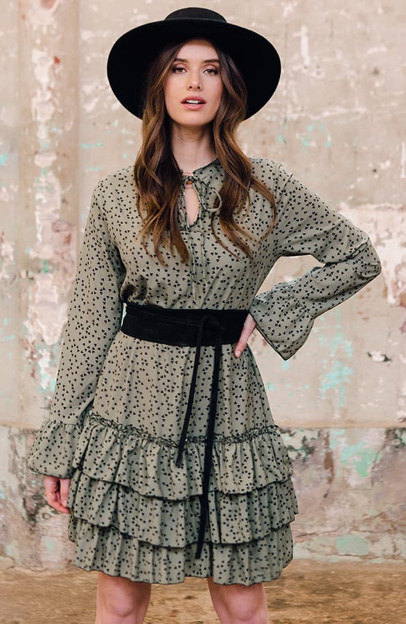 Evelyn Hartjes Ruches Jurk Legergroen – shoparchief — foto 5