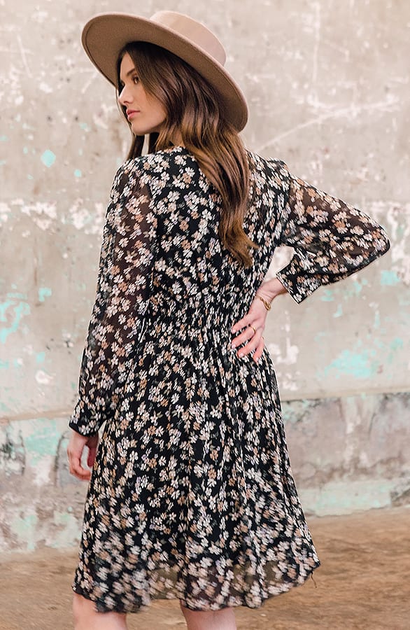 Jurk Met Bloemen Fiona Zwart – shoparchief — foto 3
