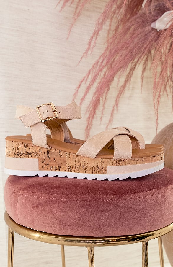 Plateau Sandalen Juultje Beige – shoparchief