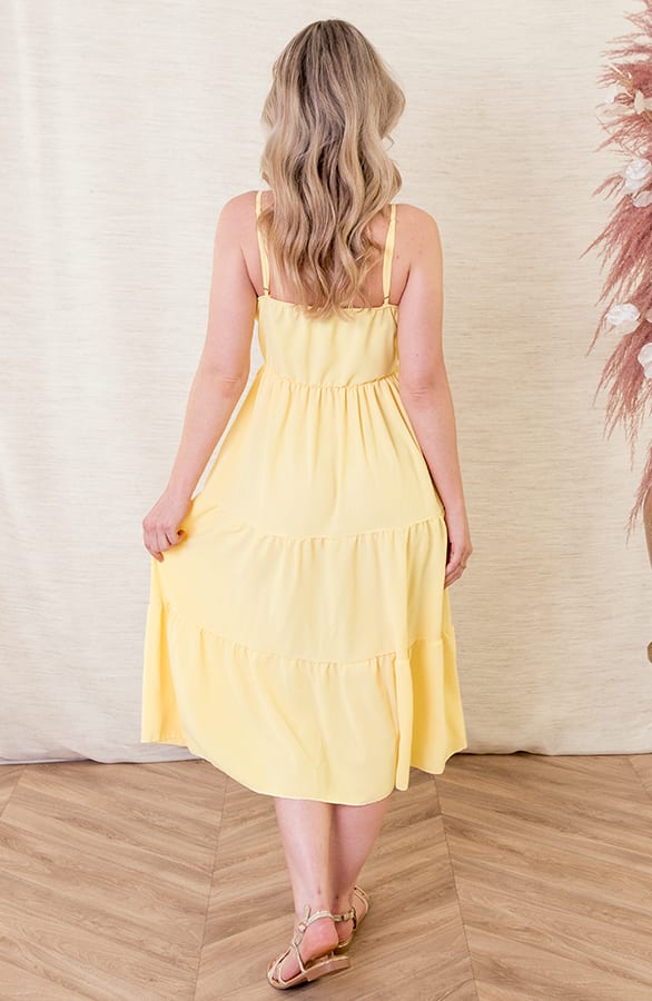 Spaghetti Laagjes Jurk Faya Geel – shoparchief — foto 3