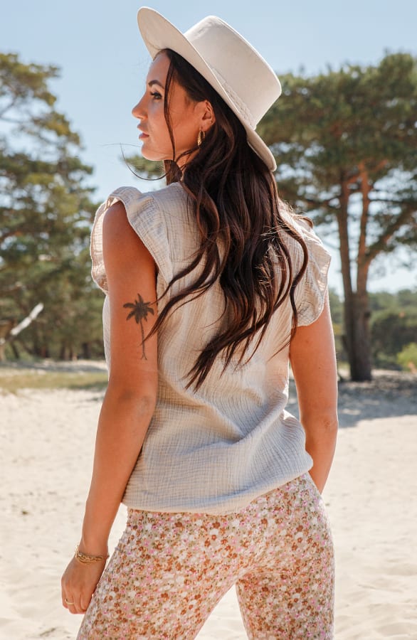 Detail Top Amara Beige – shoparchief — foto 4