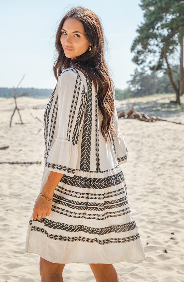 Kelim Tuniek Evy Wit Zwart – shoparchief — foto 2
