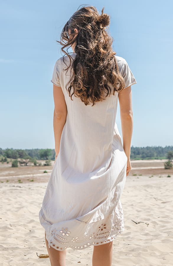 T-shirt Dress Met Embroidery Beige – shoparchief — foto 2