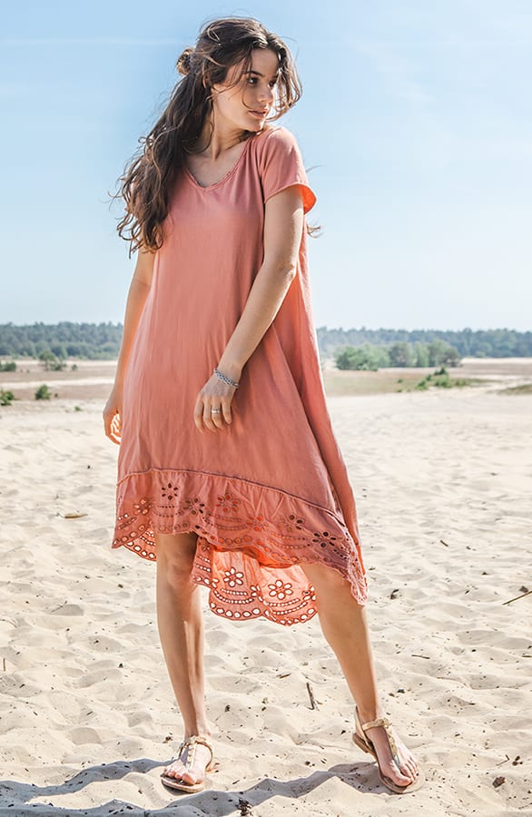 T-shirt Dress Met Embroidery Dust – shoparchief