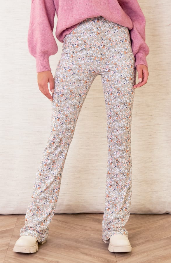 Janine Flared Broek Bloemen Light Army – shoparchief