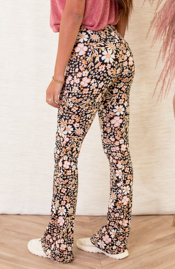 Janine Flared Broek Bloemen Oranje Zwart – shoparchief — foto 2