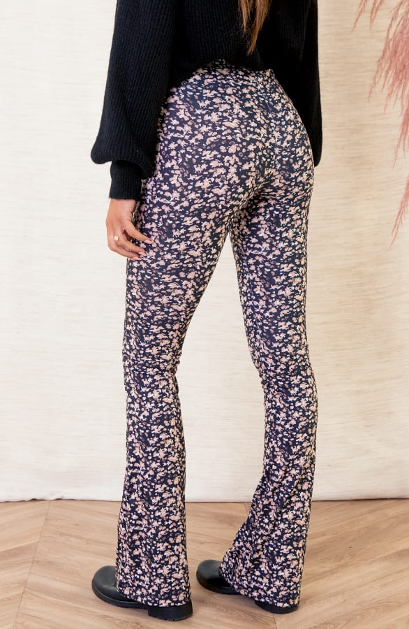 Janine Flared Broek Bloemen Zwart Taupe – shoparchief — foto 2