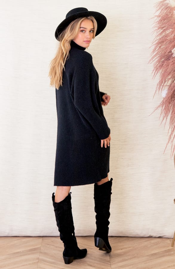 Jurk Met Col Michelle Zwart – shoparchief — foto 4