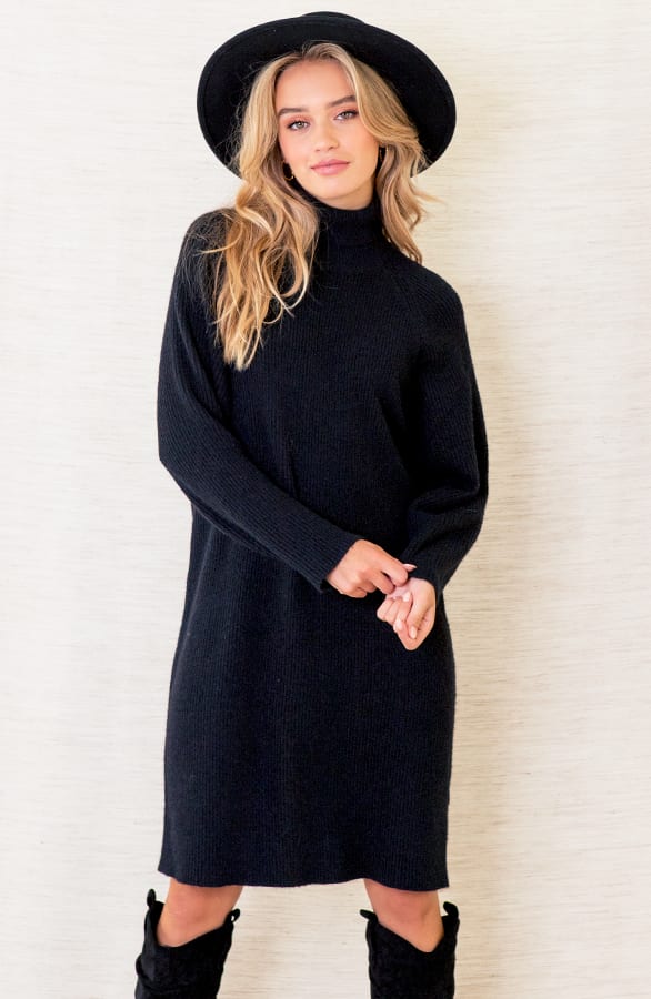 Jurk Met Col Michelle Zwart – shoparchief