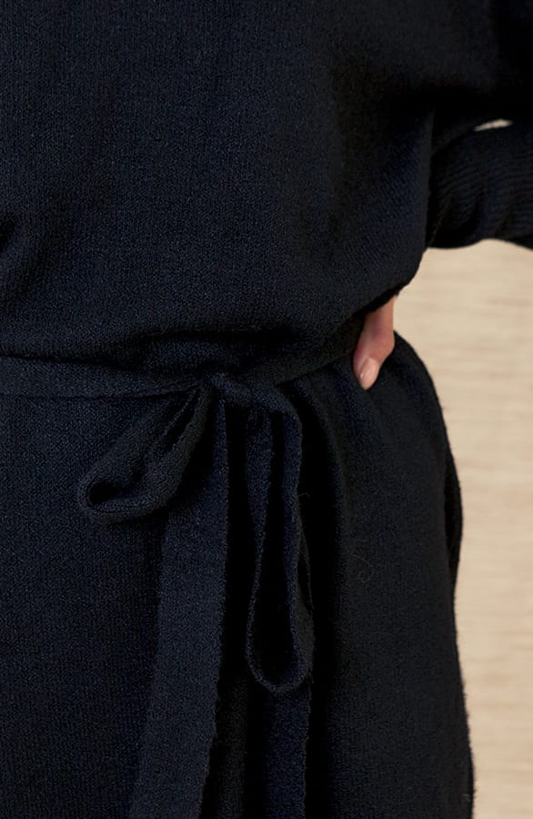 Oversized Tuniek Met Lint Jolien Zwart – shoparchief — foto 5