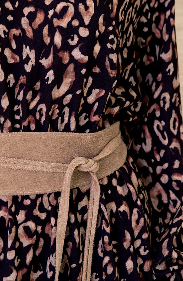 Panterprint Jurk Met Ruches lesley Zwart – shoparchief — foto 5
