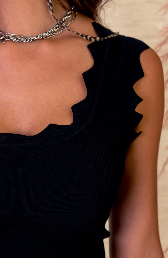 Wavy Top Zwart – shoparchief — foto 3