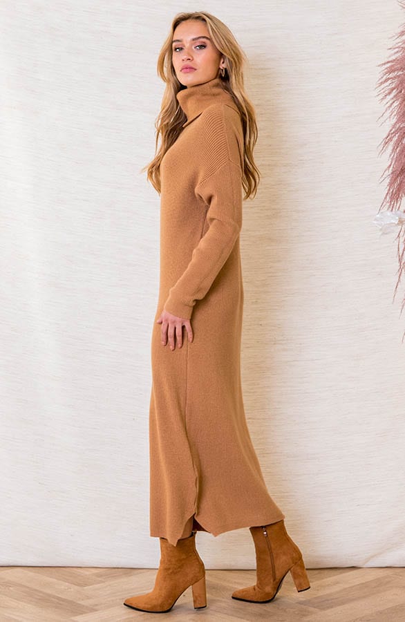 Gebreide Jurk Met Col Floor Camel – shoparchief — foto 7