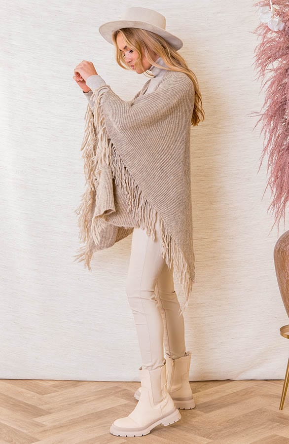 Poncho Met Franjes Roxanna Beige – shoparchief — foto 2