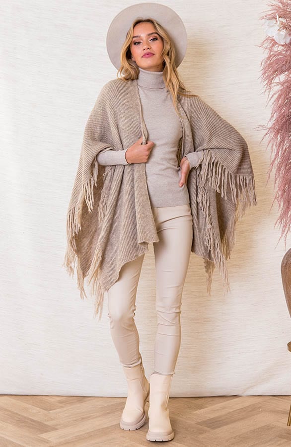 Poncho Met Franjes Roxanna Beige – shoparchief