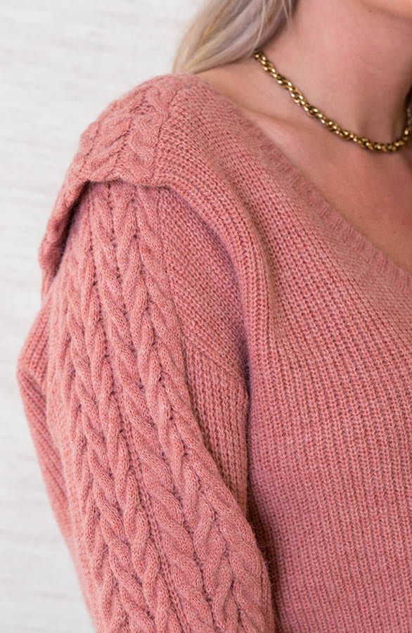 V-hals Trui Met Kabelpatroon Caitlyn Dust Pink – shoparchief — foto 2