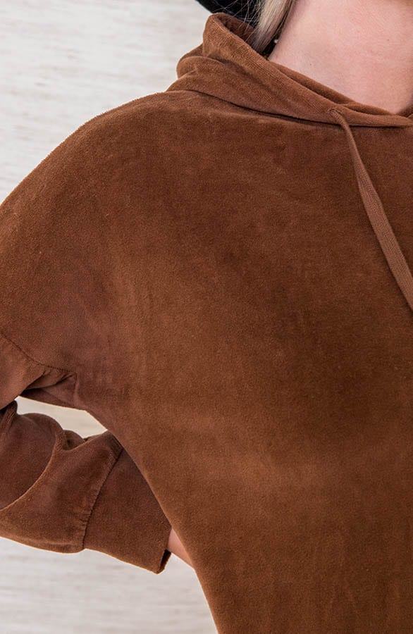 Zachte Jurk Met Capuchon Bailey Bruin – shoparchief — foto 2