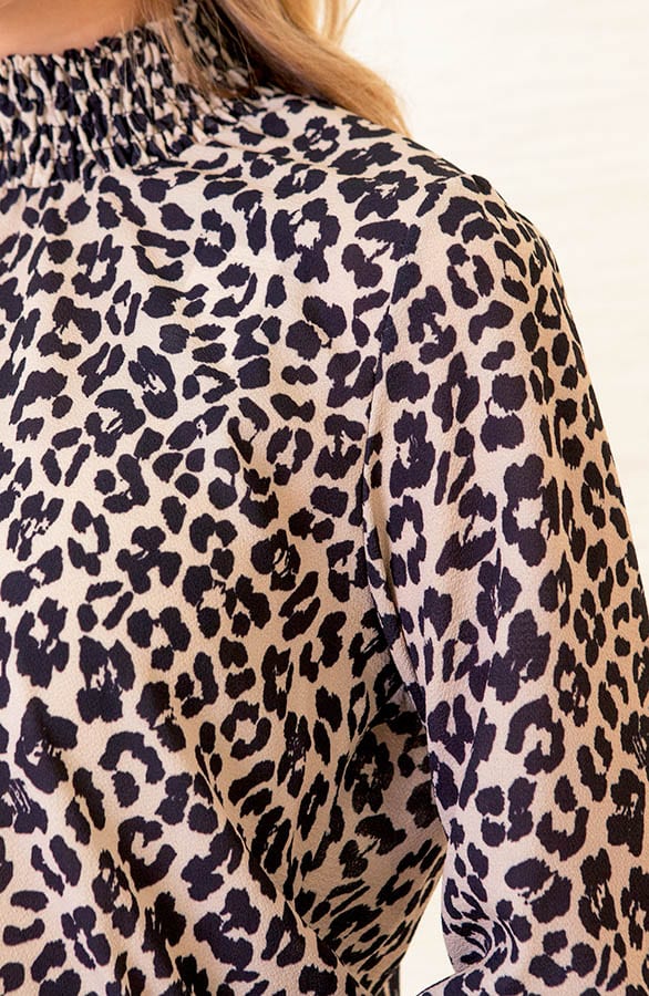 Col Blouse Met Panterprint Philley Beige – shoparchief — foto 4