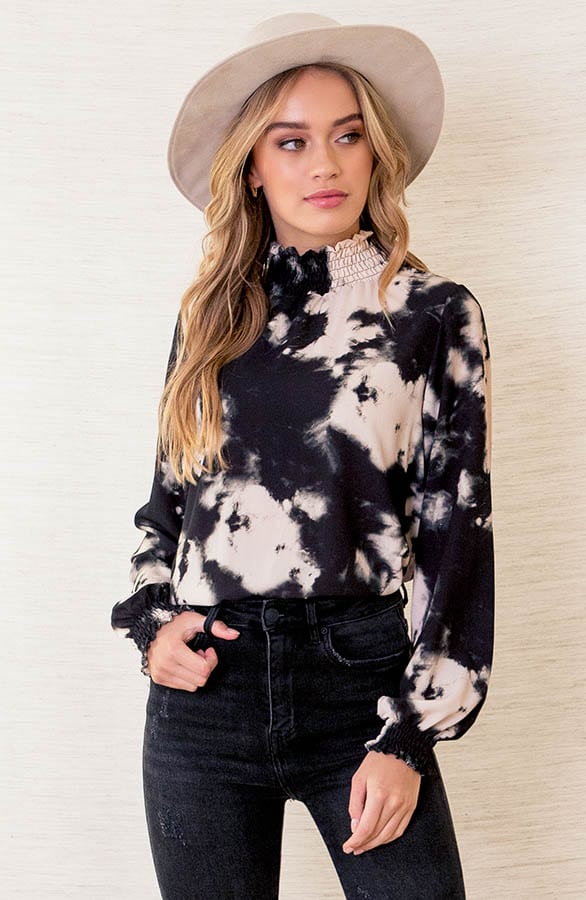 Col Blouse Met Tie Dye Print Philley Zwart – shoparchief