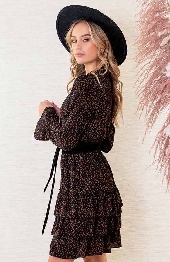 Evelyn Ruches Jurk Cognac – shoparchief