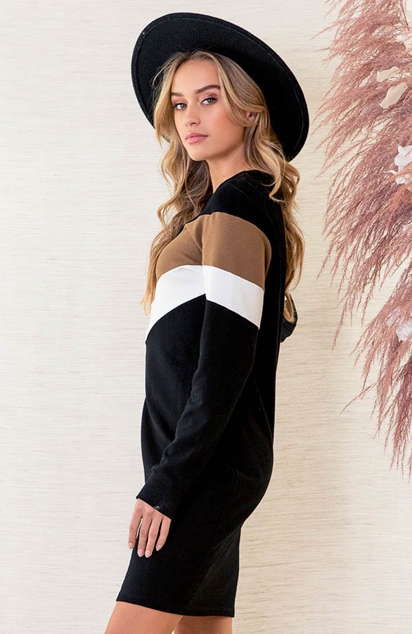 Tuniek Met V Print Lott Zwart – shoparchief — foto 3