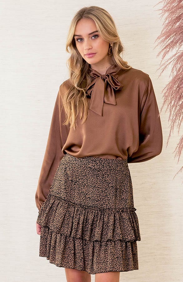 V-hals Zijden Blouse Casy Cognac – shoparchief
