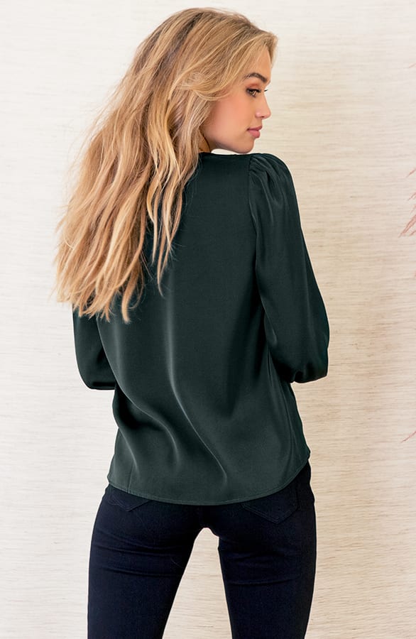 Zijden Blouse Met knopen Myla Smaragd – shoparchief — foto 3