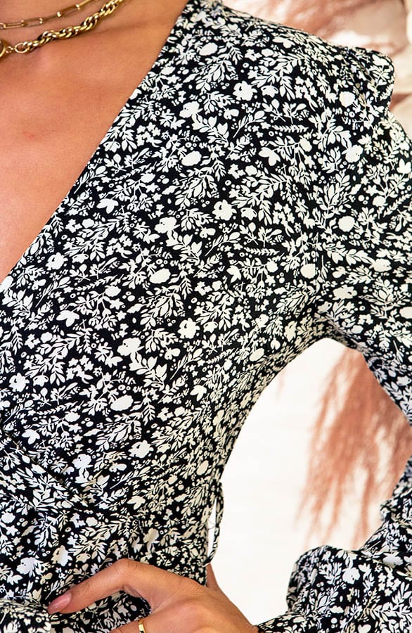 Midi Bloemenprint Jurk Mylou Zwart – shoparchief — foto 5