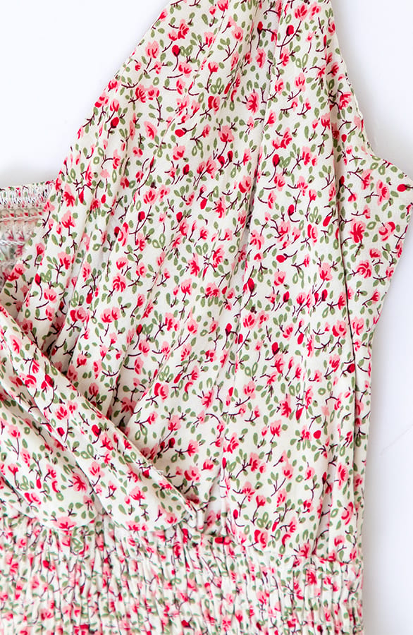 Bloemen Spaghetti Jurk Jacky Kort ecru Rood – shoparchief — foto 2