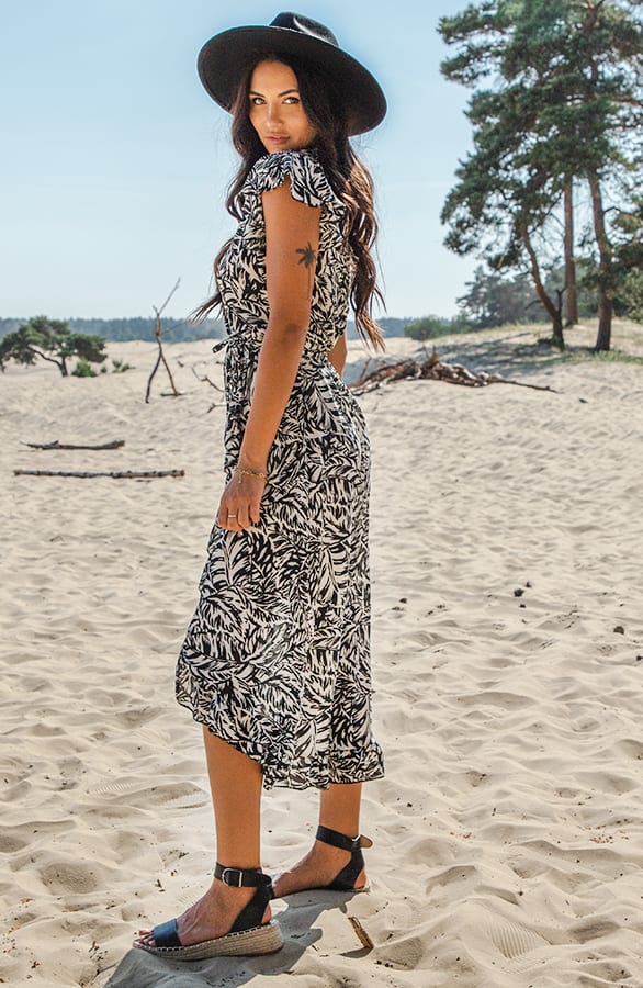 Midi Jurk Print Jenny Zwart Wit – shoparchief — foto 2
