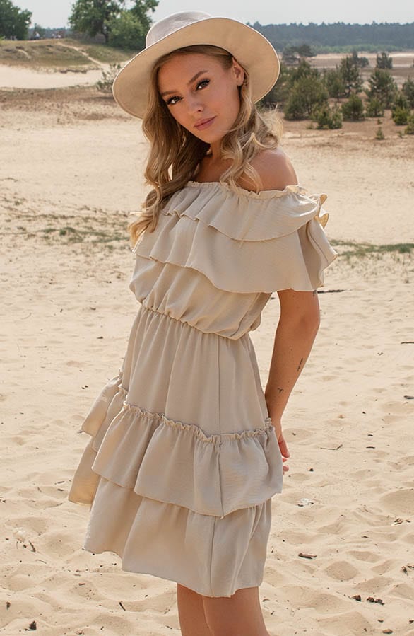 Ruches Off Shoulder Dress Bente Beige – shoparchief — foto 2